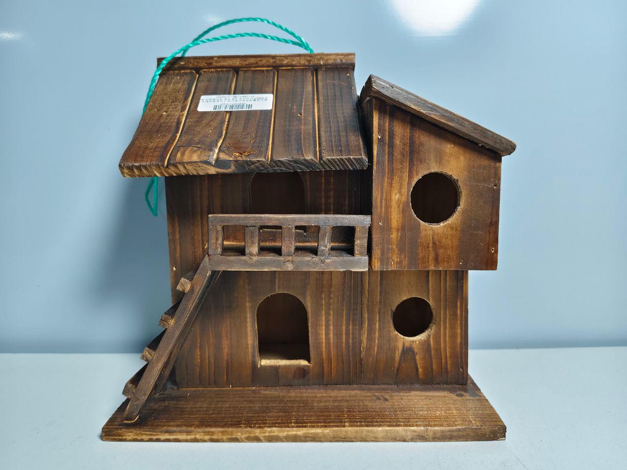 Squirrel House Wooden Nesting Box Safe Bird Shelter Eco-Friendly Design - Picture 1 of 11